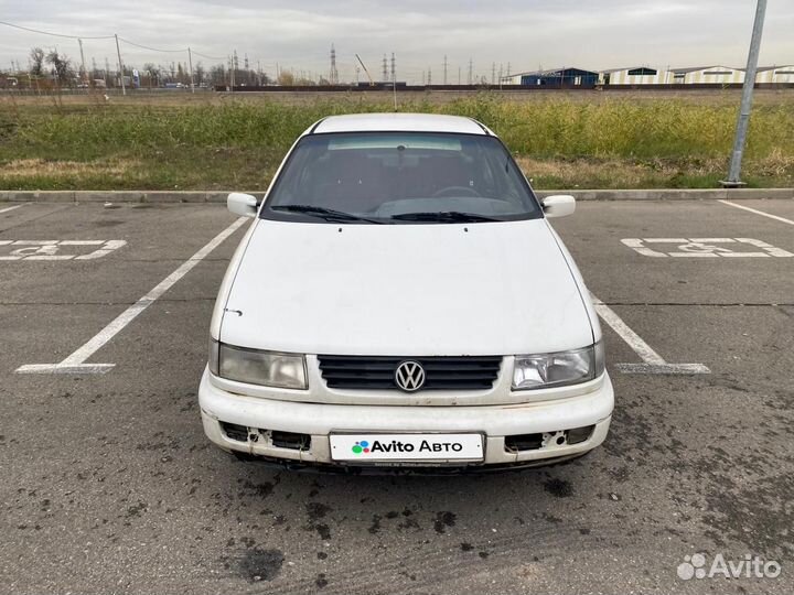 Volkswagen Passat 1.8 МТ, 1994, 365 000 км