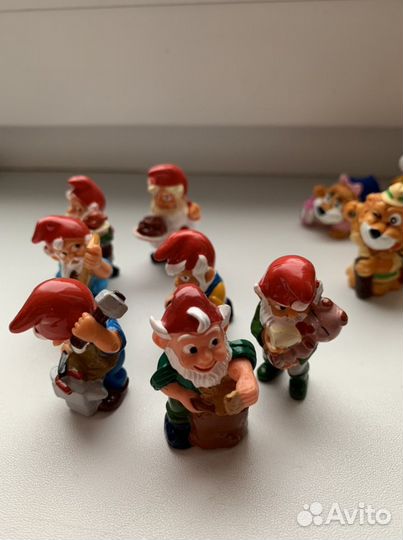 Коллекция из киндер сюрприза