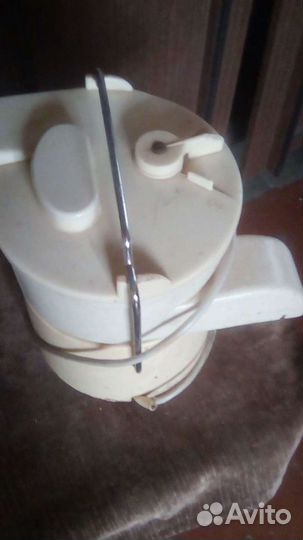 Соковыжималка.могу поменять на услуги электрика ил