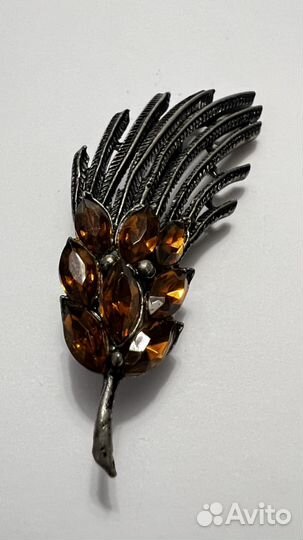 Крупная брошь с чернением и чайными кристаллами
