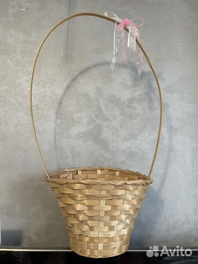 Плетеная корзина