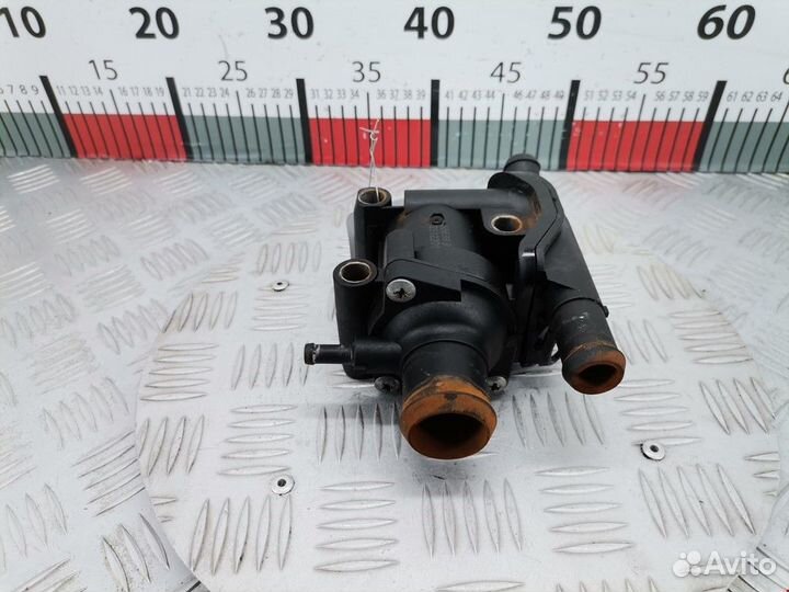 Корпус термостата Ford Focus 2000 1319480