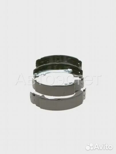 Тормозные колодки барабанные задний мост 0 986 487 717