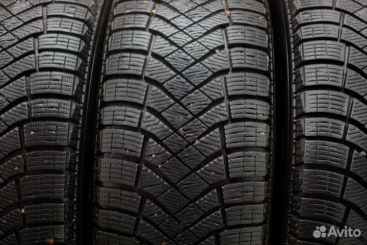 Pirelli Ice Zero FR 235/65 R17 108H