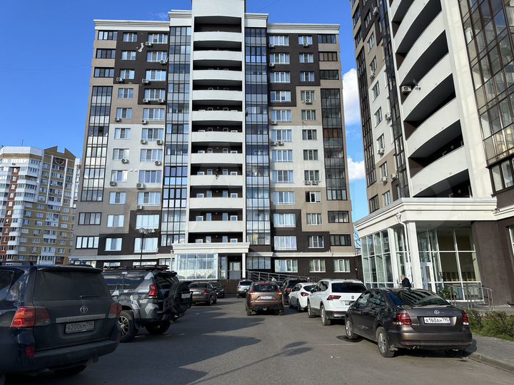 2-к. квартира, 67 м², 10/12 эт.