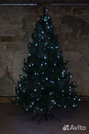 Елка искусственная хорватия с холодными огнями