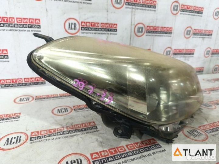 Фара правая toyota vitz