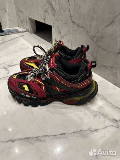 Balenciaga track 1 оригинал