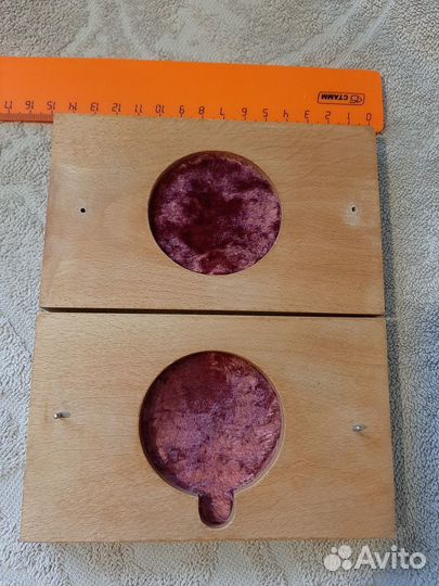 Шкатулка, подсвечник, глобус из яшмы