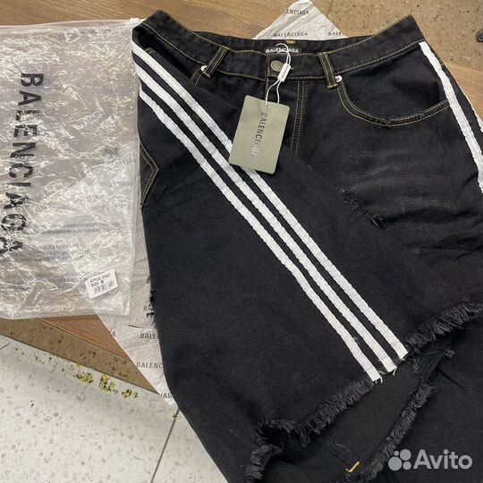 Шорты Adidas & Balenciaga бомбовые