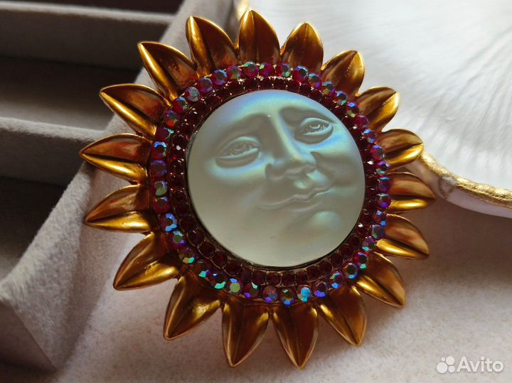 Брошь луна подсолнух