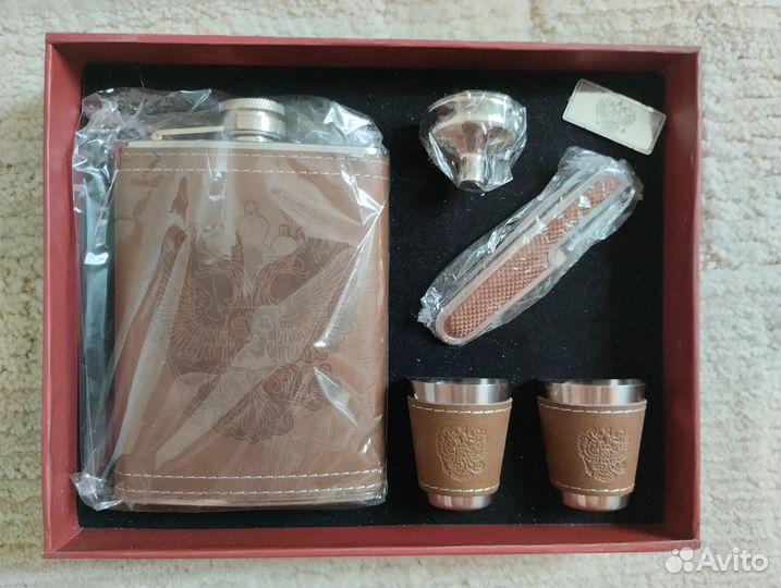 Мужской подарочный набор фляга, стопки