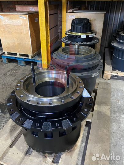 Бортовой редуктор хода Hitachi ZX210H 9195447
