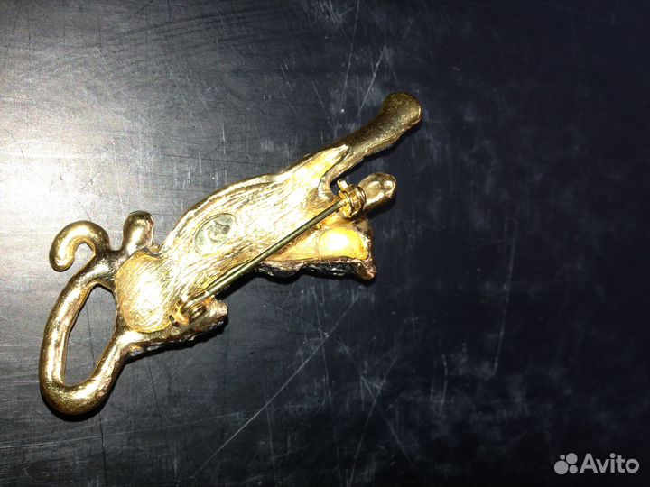 Брошь леопард