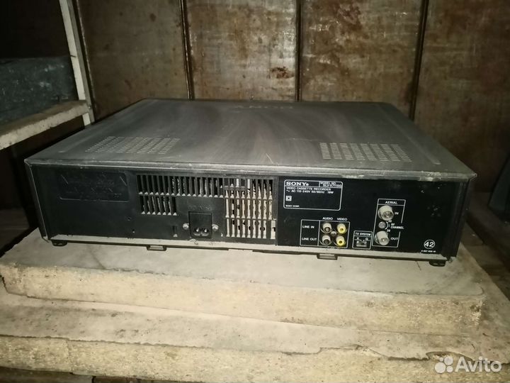 Видеомагнитофон sony SLX-X711