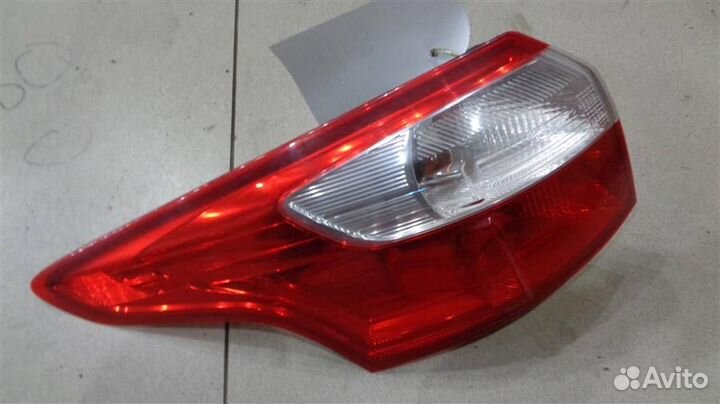 Фонарь задний наружный левый Ford Focus 3 2011-20