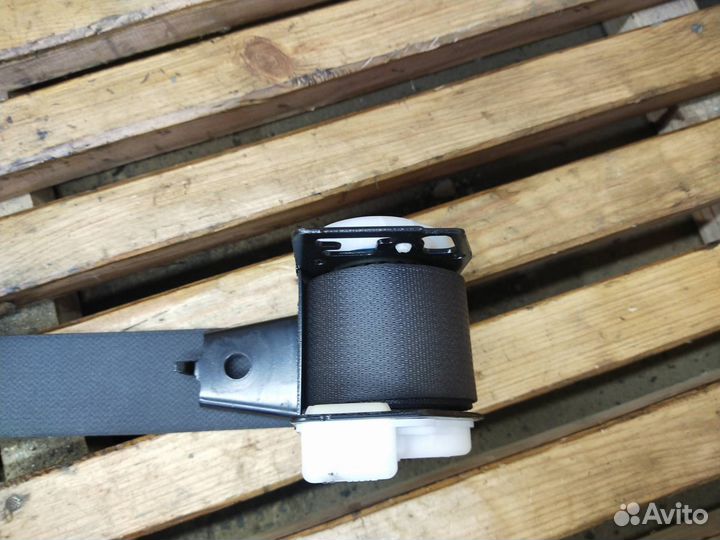 Ремень безопасности задний Nissan Teana J31 2006