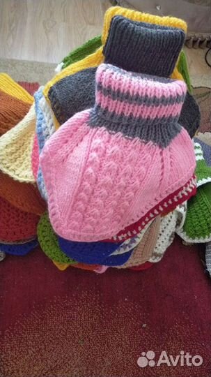 Носки шерстяные,манишки детские,шапки двойные т.д