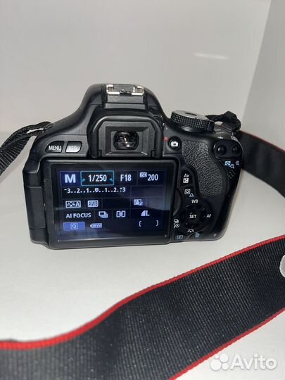 Зеркальный фотоаппарат canon 600d