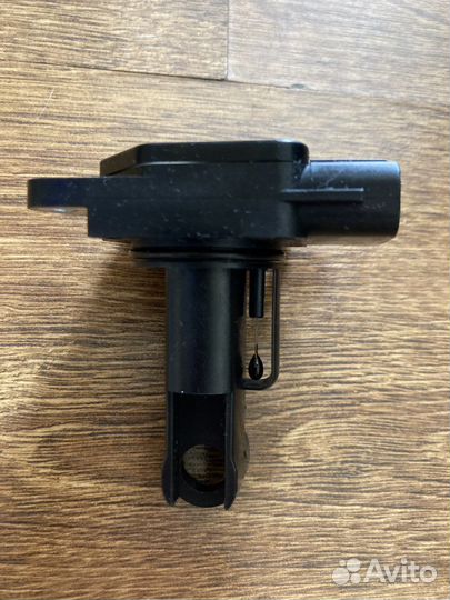 Датчик массового расхода воздухаToyota Lexus