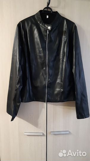 Ветровка женская. Новая. 56-58 размер