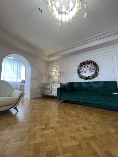 3-к. квартира, 129,4 м², 8/9 эт.