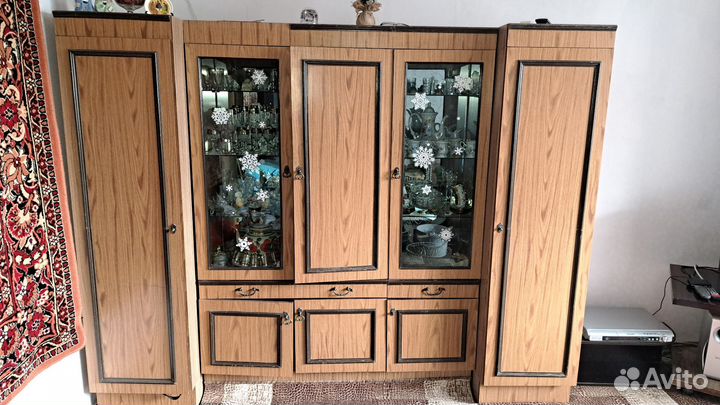 Стенка в гостиную бу