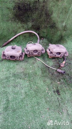 Суппорт тормозной задний BMW 5 серия