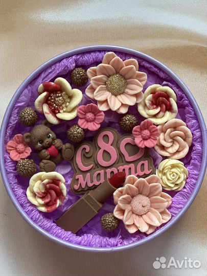 Букеты из шоколадных роз на 8 марта