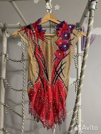 Купальник для художественной гимнастики