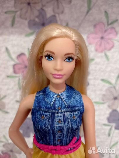 Кукла барби fashionistas