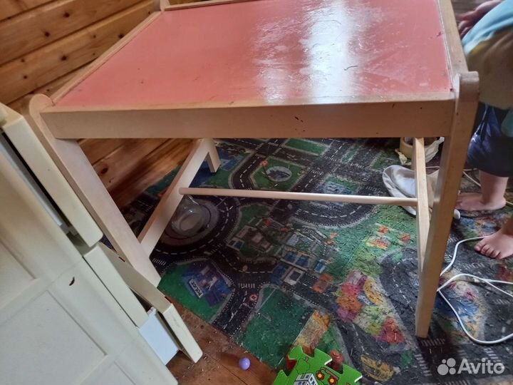 Детский стол и стул