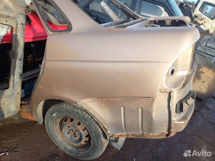 Заднее крыло LADA Priora седан