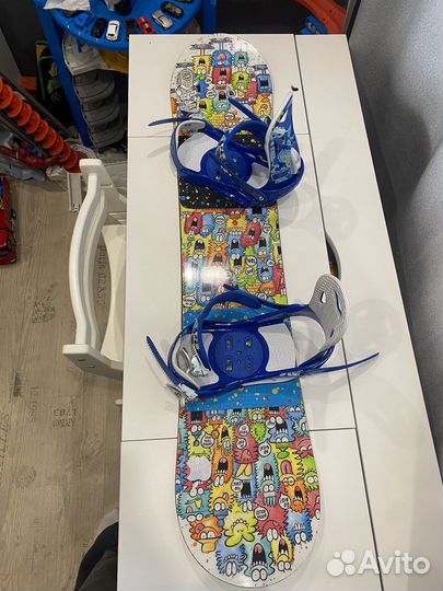 Сноуборд Burton с креплениями