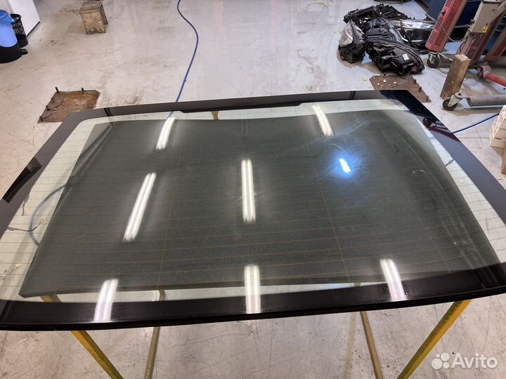 Стекло заднее BMW G11 G12