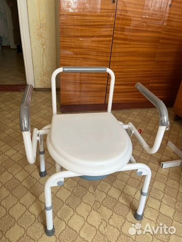 Стул туалет для лежачих больных