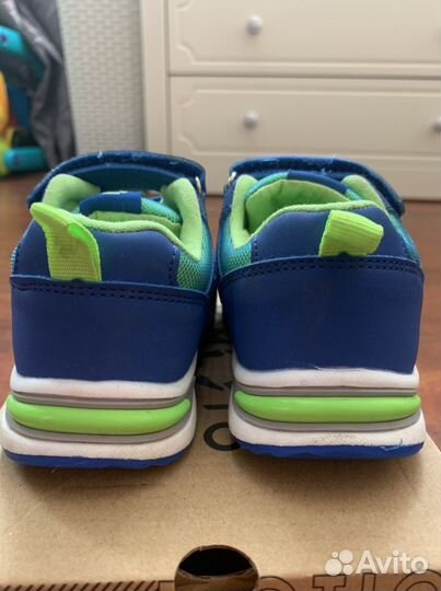 Кроссовки Jomoto