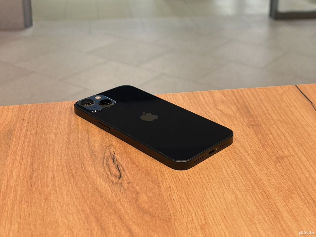 iPhone 13, 256 ГБ, SIM + eSIM