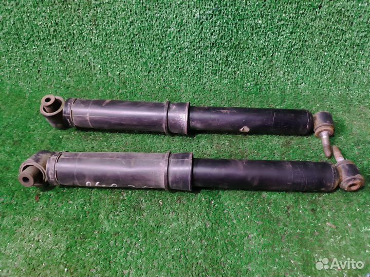 Амортизатор задний Renault Megane II (2002—2006)