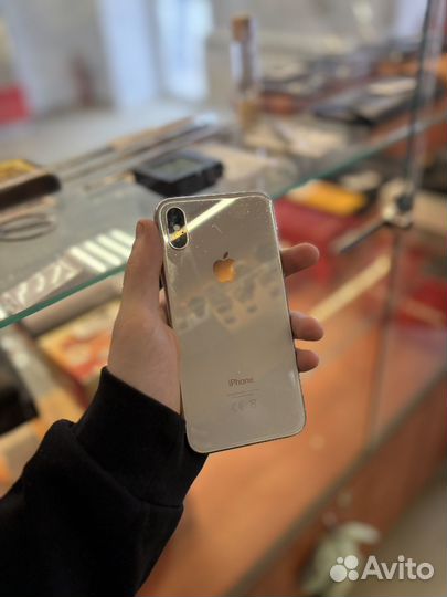 iPhone X, 64 ГБ