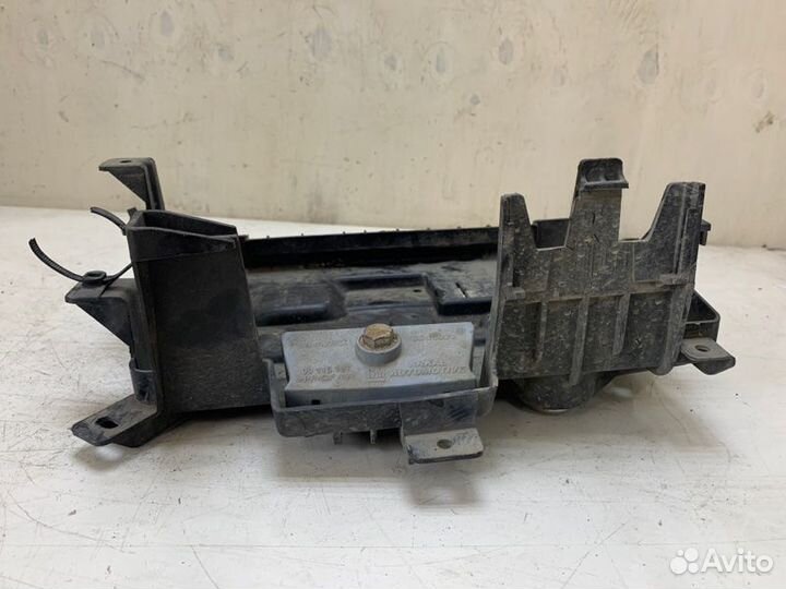 Полка аккумулятора Opel Corsa D