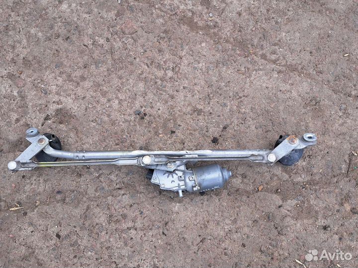 Трапеция дворников Тойота Хайлюкс 7