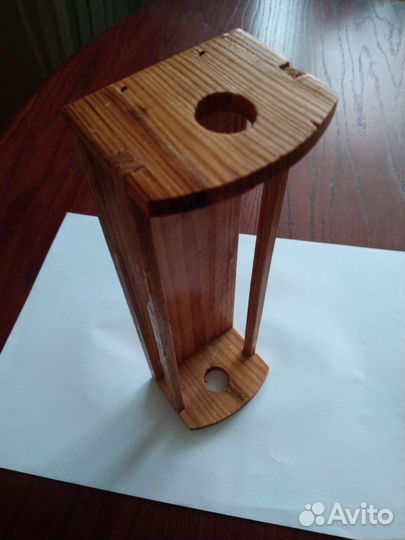 Деревянная подставка