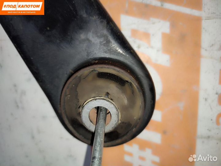 Рычаг передний правый нижний Mitsubishi Outlander