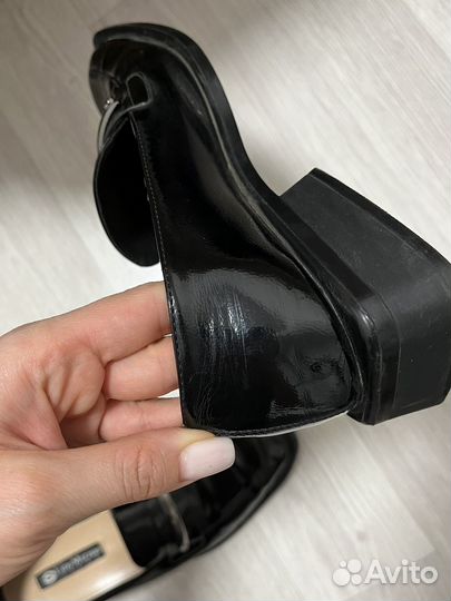 Лоферы женские