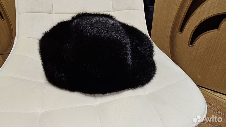 Шапка норковая с козырьком