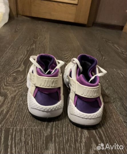 Кроссовки Nike 35-35,5