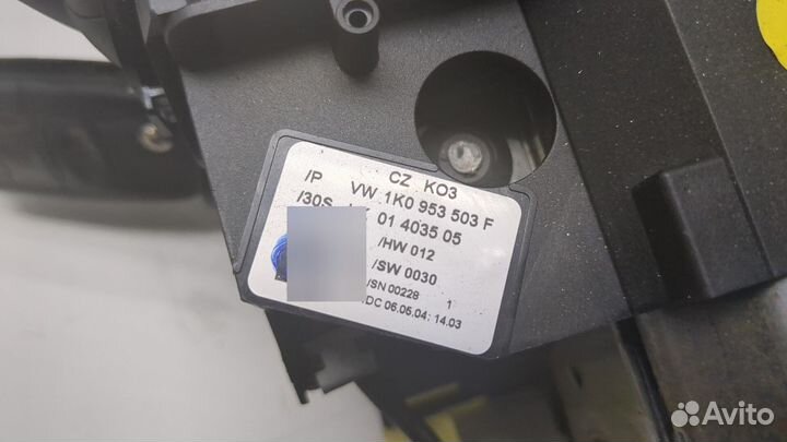 Переключатель поворотов и дворников Skoda Octavia