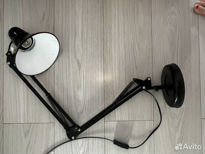 Лампа настольная