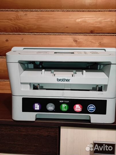 Принтер лазерный мфу Brother DCP-7055R